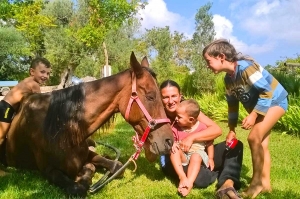 Divertimento e cavalli nella Natura dell'Valle d’Itria (Puglia)
